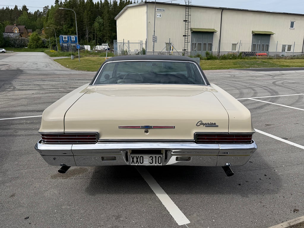 Chevrolet Caprice Custom Sedan 5.4 V8 Powerglide