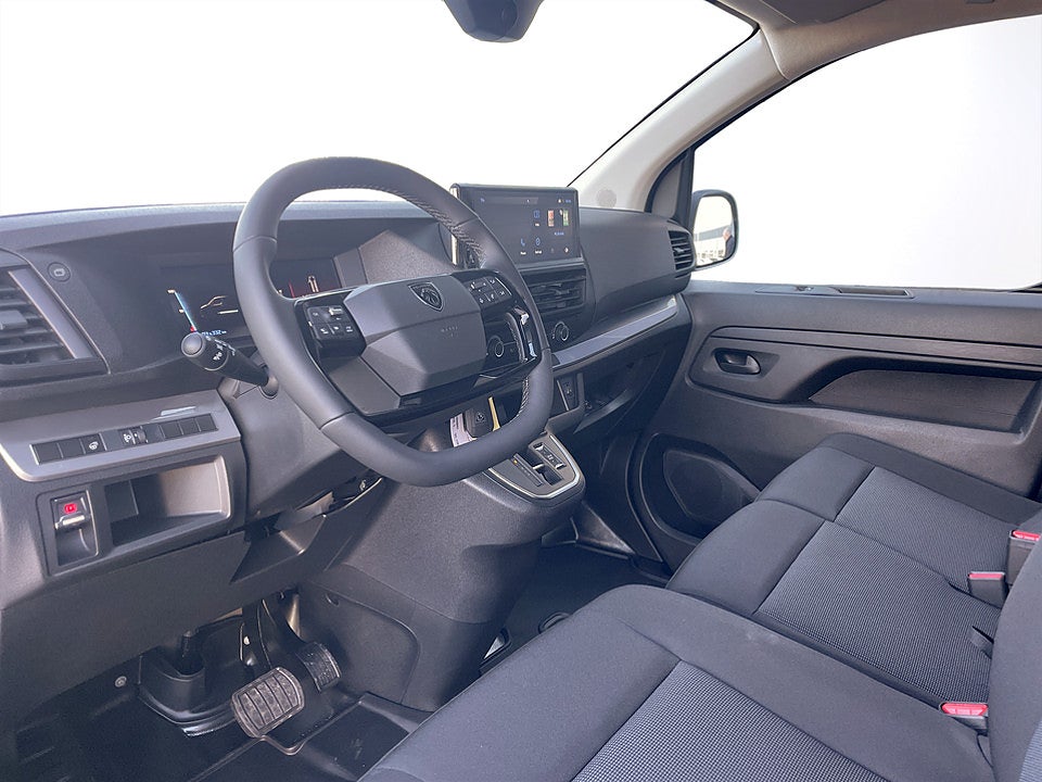 Bild på Peugeot e-Expert + L2 - EDITION! VÄRMARE & DRAGKROK INGÅR!