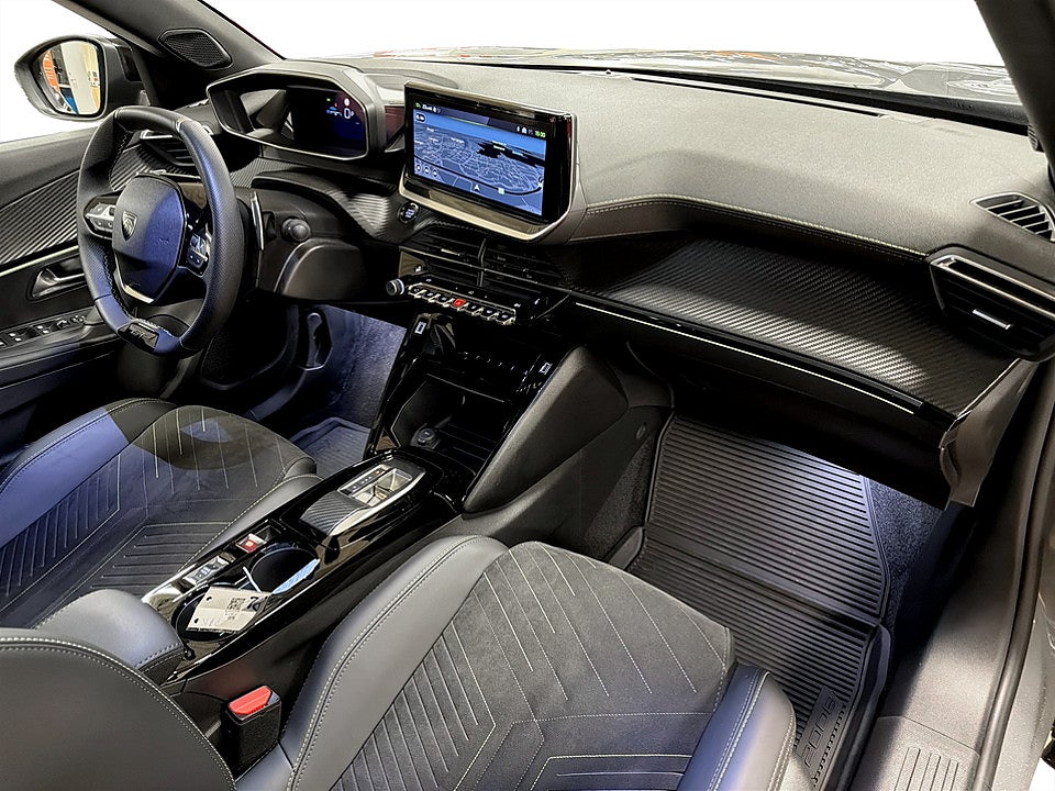 Bild på Peugeot 2008 GT 1.2 PT 130k Aut ELSTOL B-KAMERA NAVI