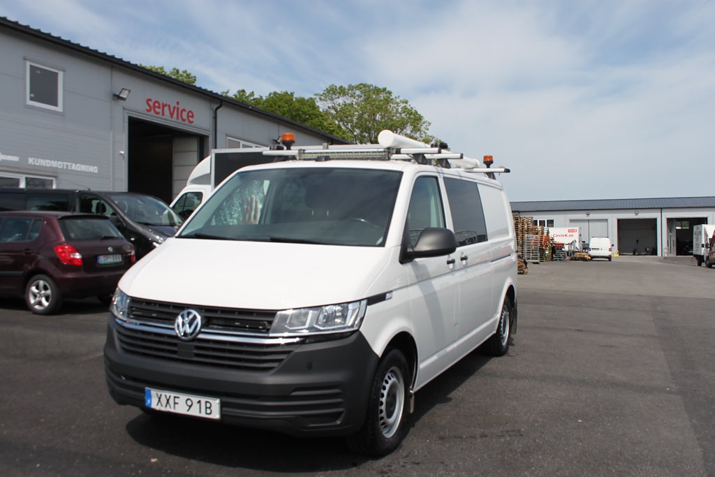 Volkswagen Transporter Kombi T32 2.0 TDI SCR 4Motion Euro 6 Dubble sidor dörr, bild 2