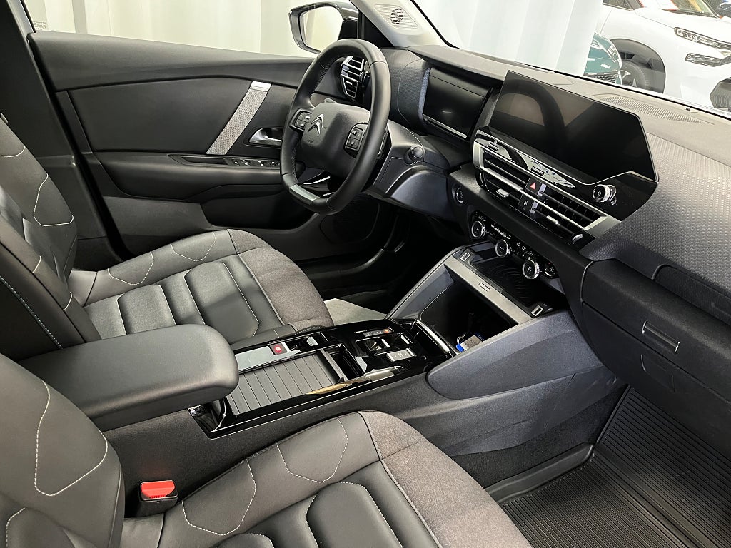 Citroën C4 Shine 1.2 PureTech 130 Automat thumbnail