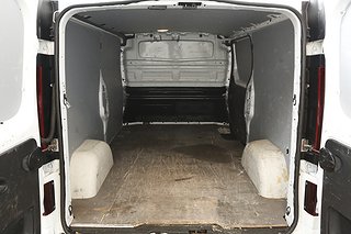 Transportbil - Skåp Opel Vivaro 15 av 15