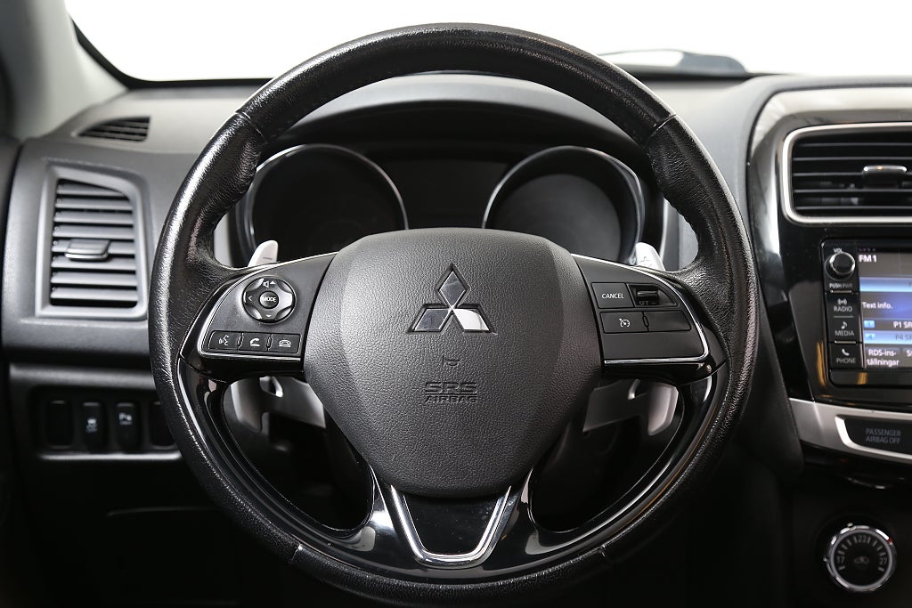 Mitsubishi ASX 2,2 Di-D 150hk Business 4WD Aut Pano Skinn Motorv Drag 2017