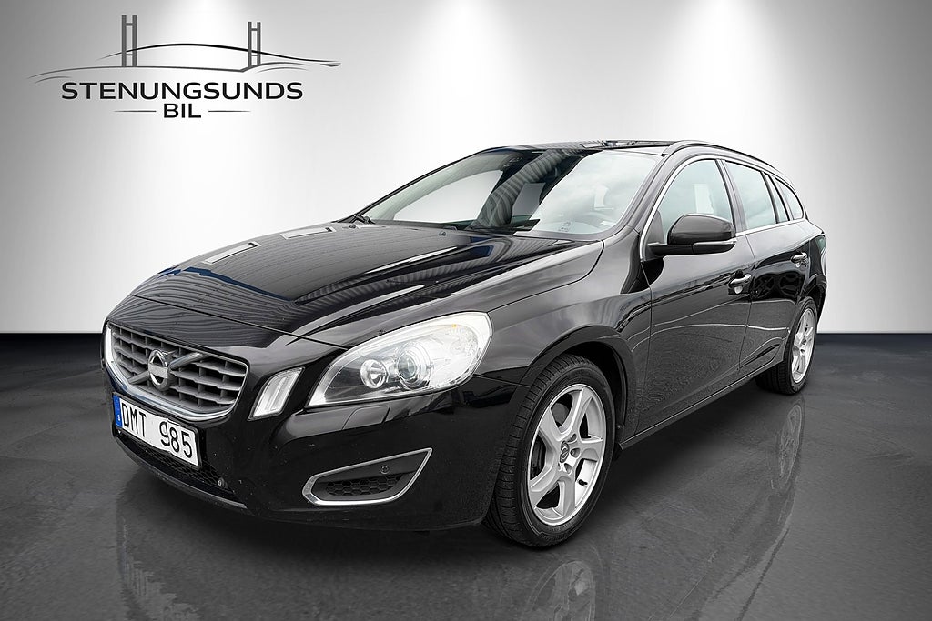 Volvo V60 D4 AWD Geartronic Momentum | Drag | Pano | Värmare