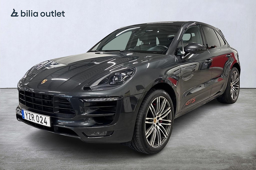 Porsche Macan GTS PDK Sport Chrono Pano Värmare Drag Kampanj