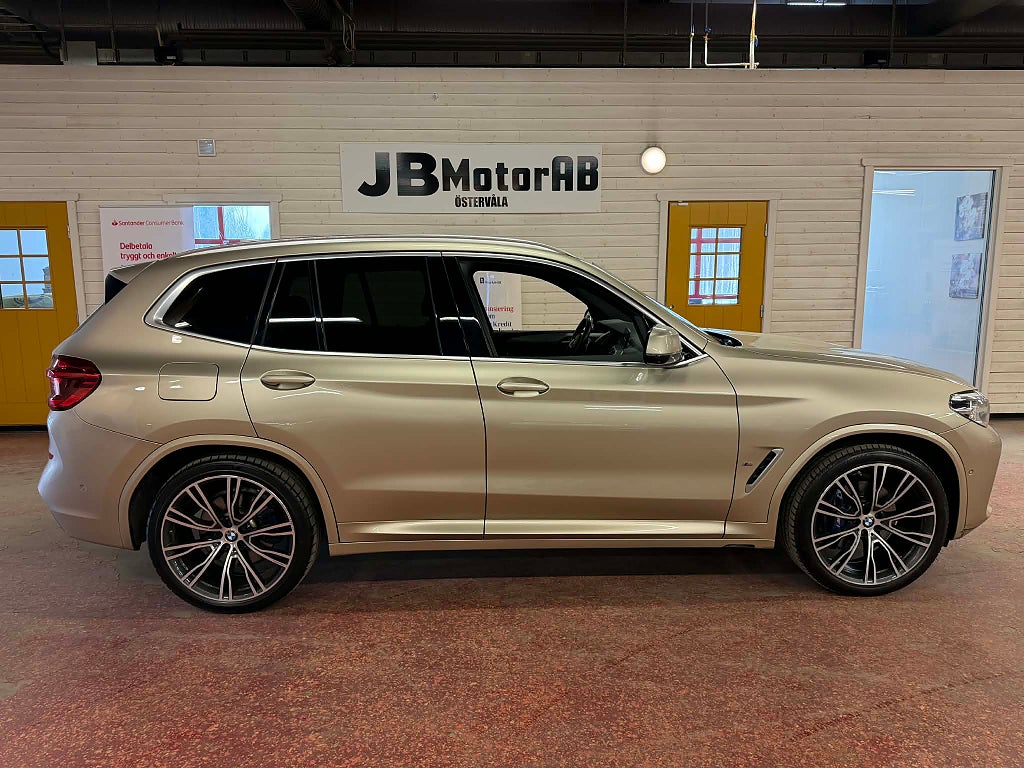 BMW X3 xDrive30e Steptronic/ M sport/ Drag/ Panorama 