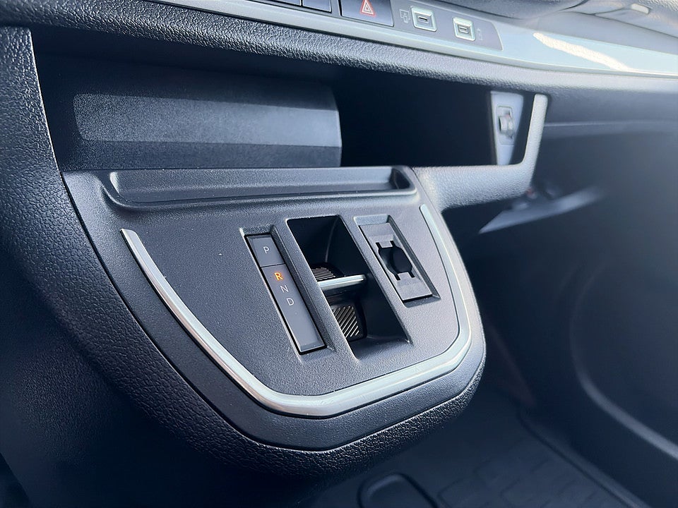 Bild på Peugeot Expert 2.0 BlueHDi 145hk Aut L3 B-KAMERA CARPLAY