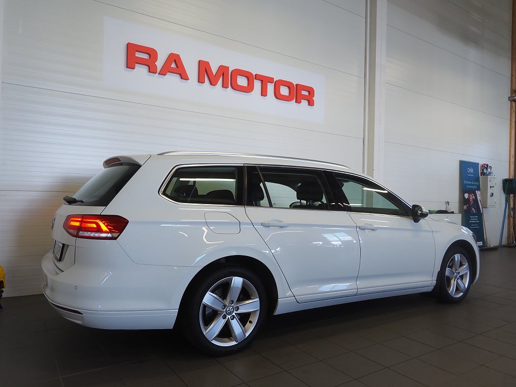 Volkswagen Passat Sportscombi 1.4 TSI 150hk Cockpit Drag Kamera 2018