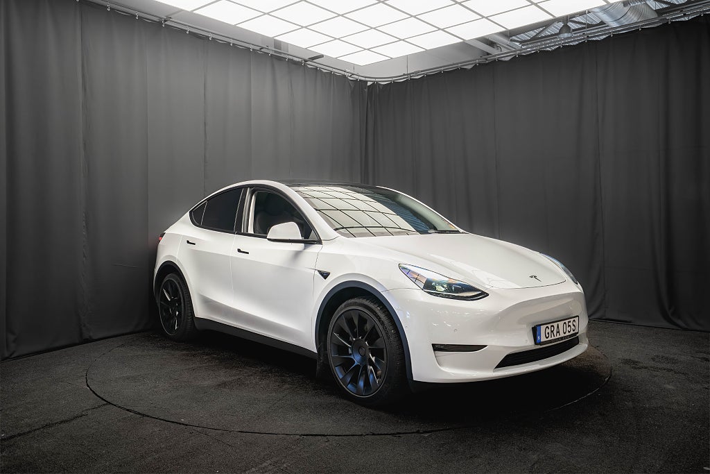 Tesla Model Y Long Range AWD 20'' DRAG PANO LÄDER 1-ÄGARE MOMS