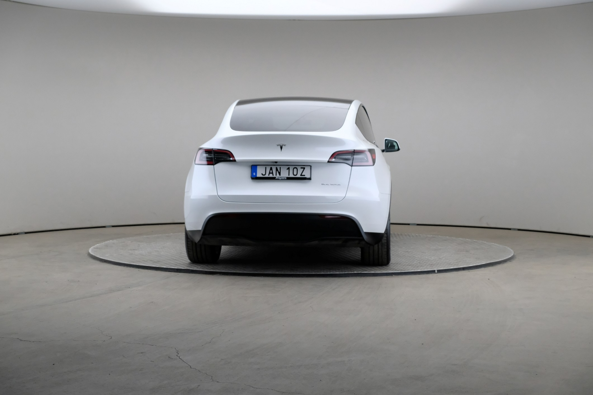 Tesla Model Y Long Range AWD 514hk Drag 2023, bild 2/10