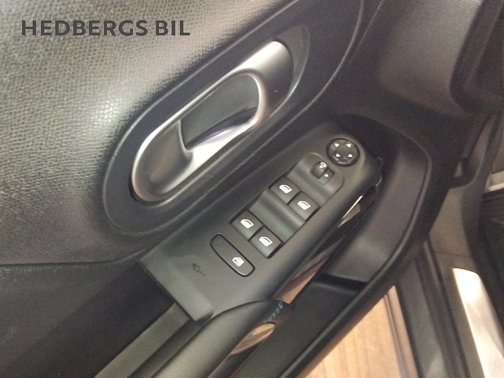 Citroën C5 Aircross 1.2 PureTech Shine Exclusive 130HK Automat thumbnail