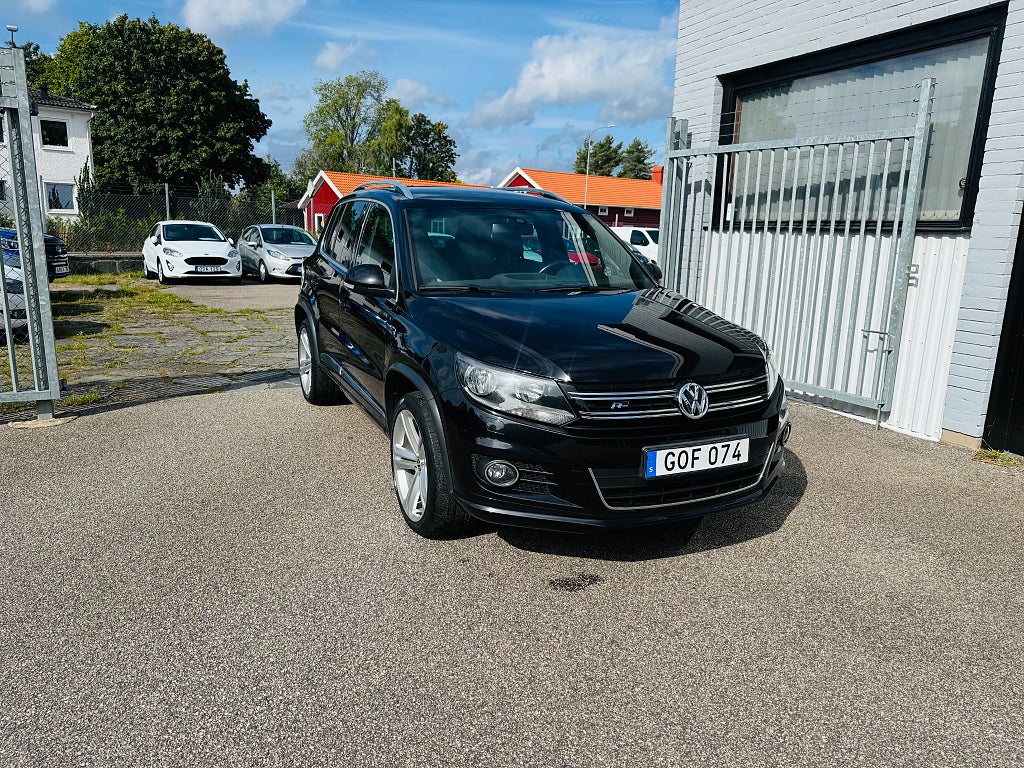 Volkswagen Tiguan 1.4 TSI 160HK 4MOTION R-LINE / DRAG / VÄRMARE / 1 ÄGARE