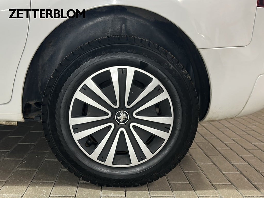 Transportbil - Skåp Peugeot Partner 13 av 16