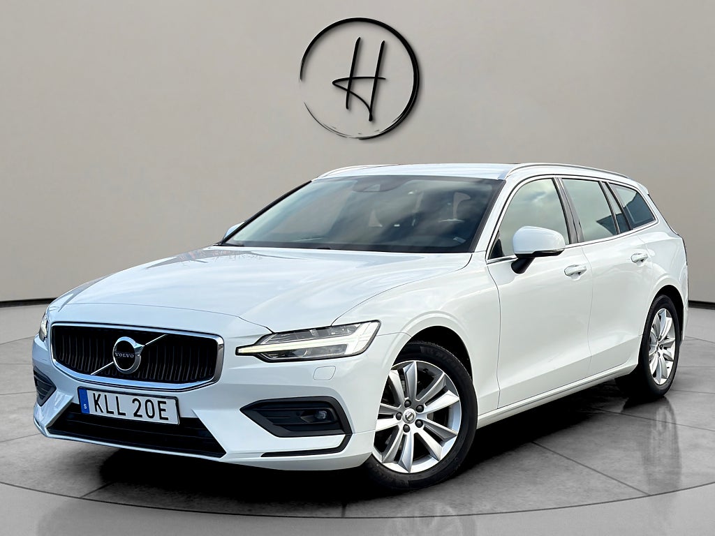 Volvo V60 AWD Momentum Dragkrok Kamera keyless * Nybytt Kamrem *