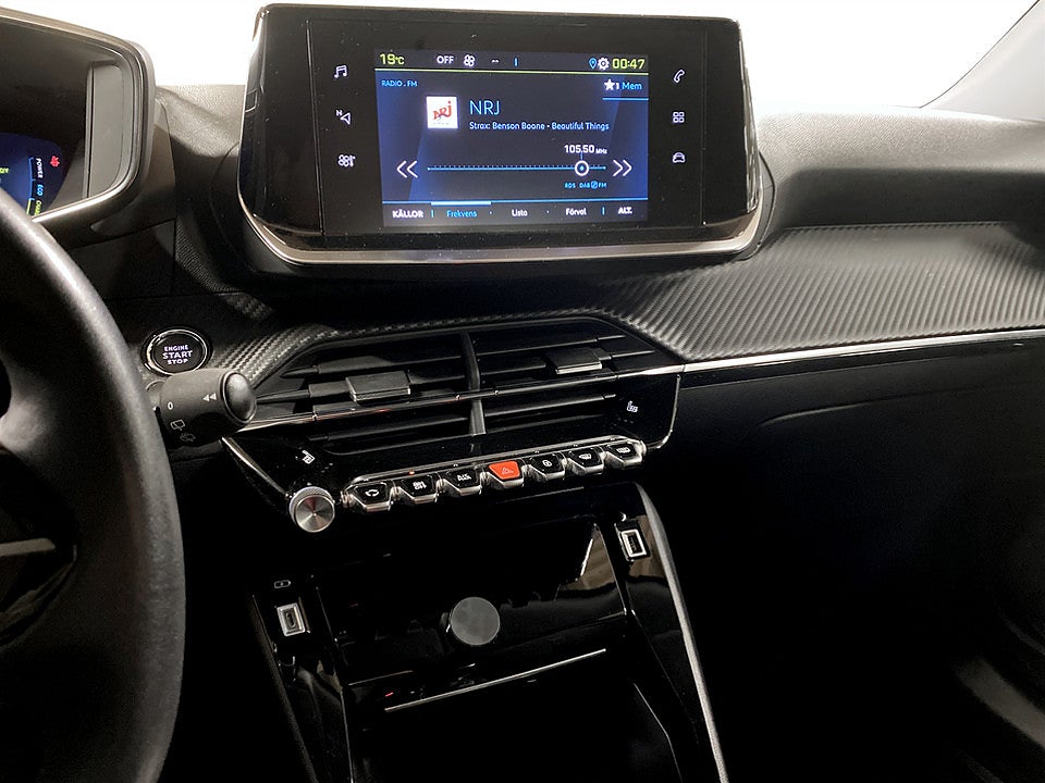 Bild på Peugeot E-2008 Allure Pack 50kWh 136hk Aut - B-KAMERA, CARPLAY