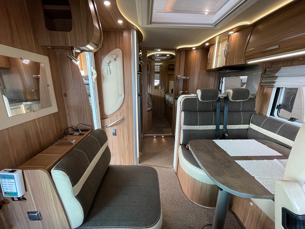 Pilote G 742 XLJ Explorateur /Hyd-stö/Solcell/ALDE/Automat180hk - Pilote
