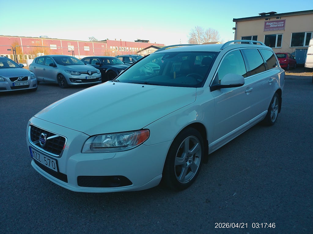 Volvo V70 D2 Geartronic Summum Euro 5
