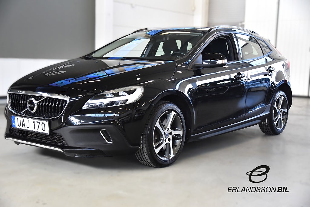 Volvo V40 Cross Country T3 Geartronic Euro 6 THORS HAMMARE P-SENSORER BAK NAVI