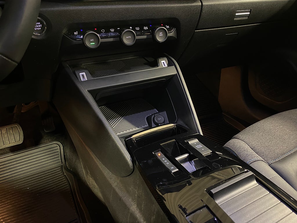 Bild på Citroën C4 X SHINE 1.2 PureTech 130hk AUT