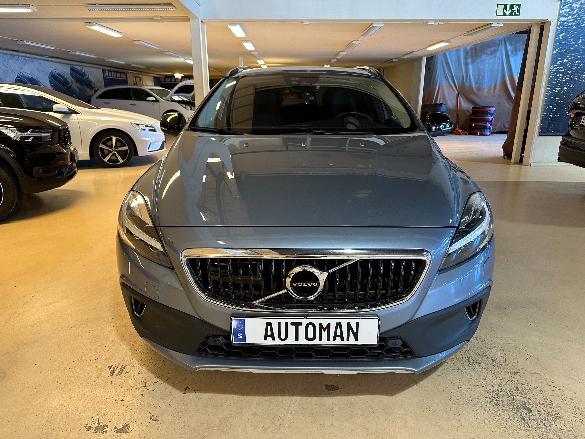 Volvo V40 Cross Country 2019, bild 2/49