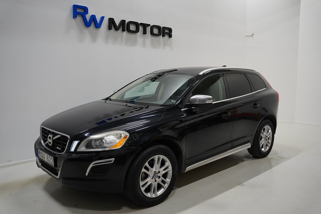 Volvo XC60 D5 AWD 215hk R-Design Skinn Drag D-värmare P-sensorer