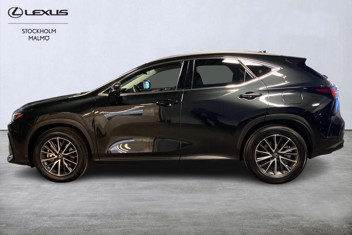 Lexus NX 450h+ Business AWD Drag P-värm 2026, bild 3/57