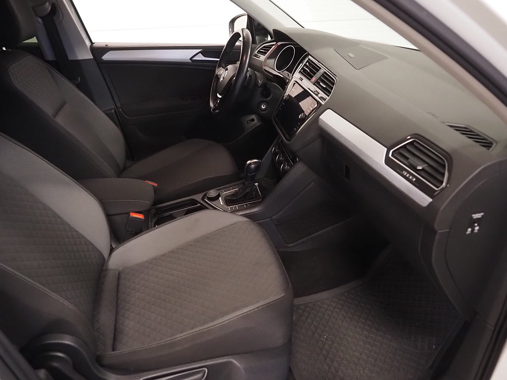 Volkswagen Tiguan TSI 190hk 4Motion R-Line Black | Värmare | 2020