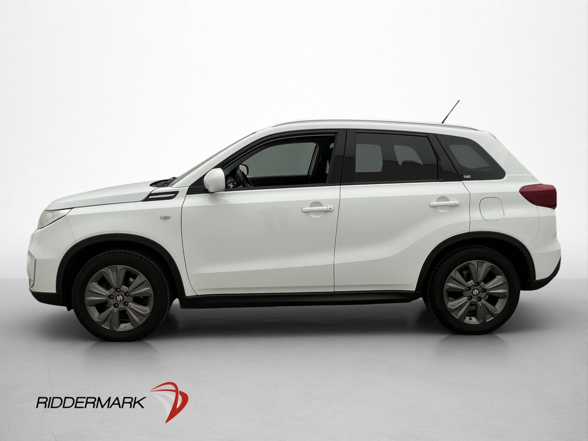Suzuki Vitara 1.0 AllGrip 101hk 2019, bild 4/61
