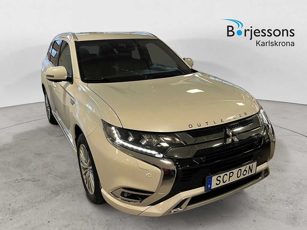 Mitsubishi Outlander PHEV CVT 224 HK