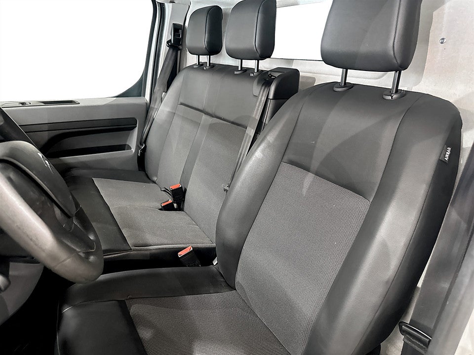 Bild på Citroën Jumpy PRO Business 2.0 BHDi 122hk MOTORVÄRMARE