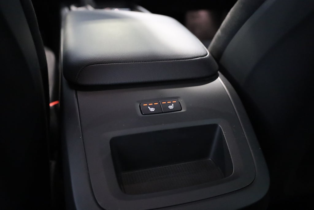 Volvo V60 D4 AUT Momentum Advanced SE II Drag Navi VOC Moms 2021