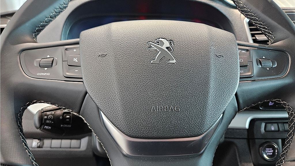 Bild på Peugeot e-Expert PRO+ 75kWh 136hk Aut L3 - DRAG,B-KAMERA