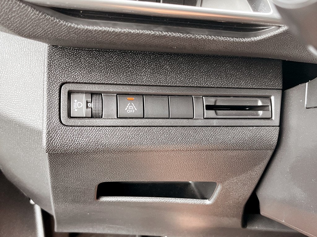 Bild på Peugeot 3008 Active Pack 1.2 PT 130hk - B-KAMERA, CARPLAY