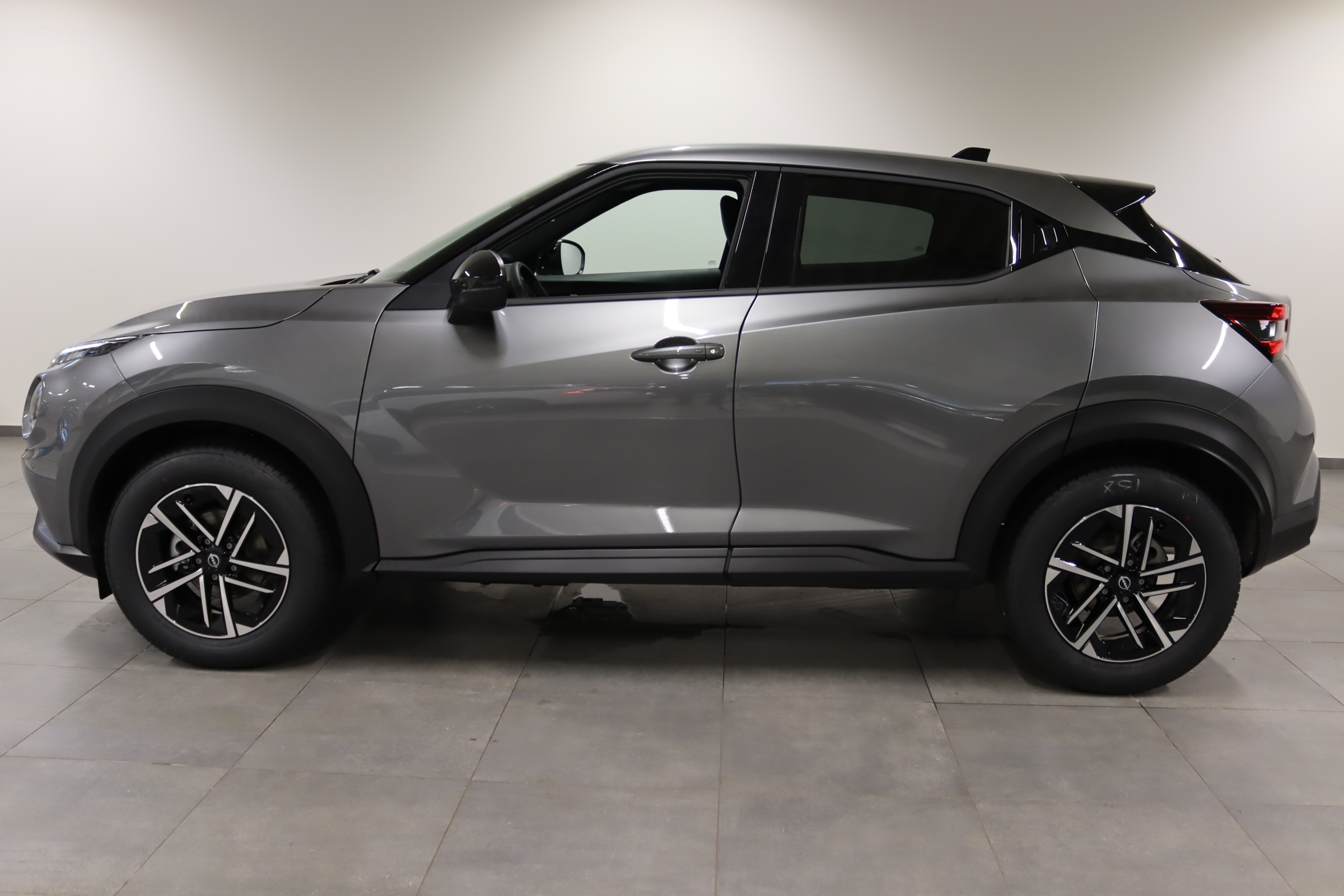 Nissan Juke 2025, bild 3/47