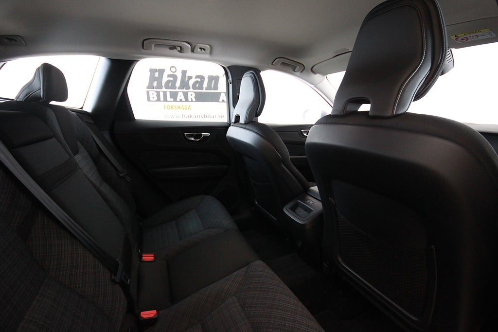 Volvo XC60 2022 - miniatyr 4