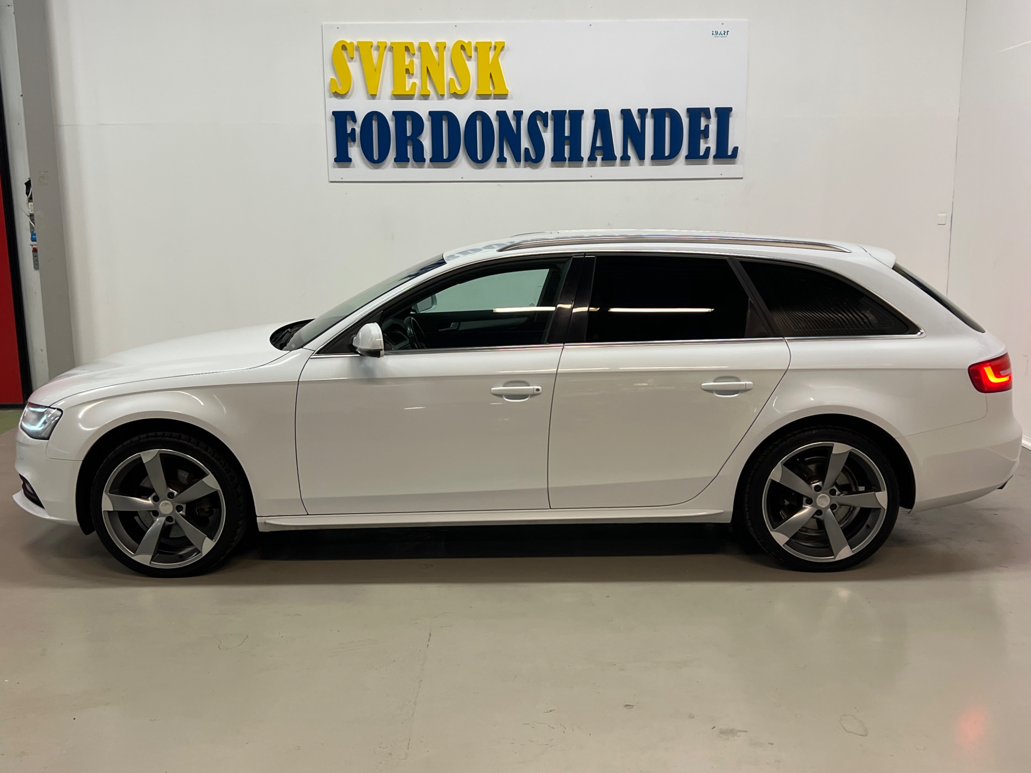 Audi A4 2013, bild 4/10