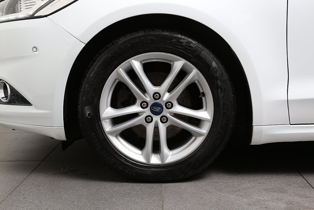 Ford Mondeo 2,0 TDCi 180hk Business Aut Kombi Panorama Värmare Drag 2018