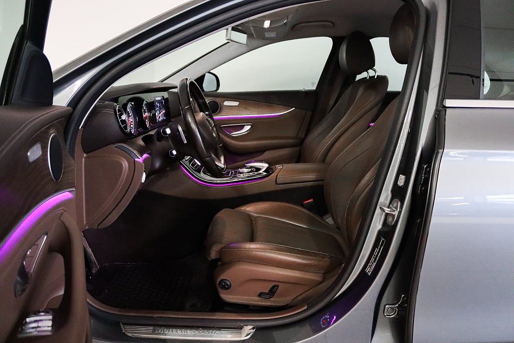 Mercedes-Benz E 220 d 4MATIC Exclusive Navi 360Kam Distronic