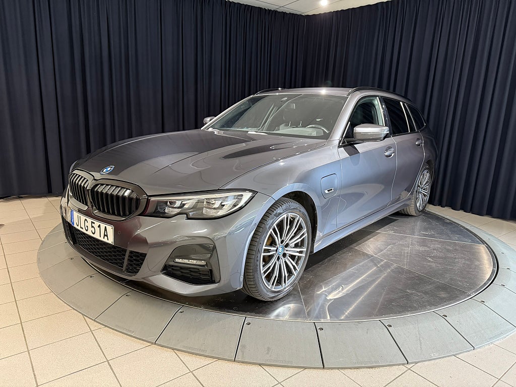 BMW 330e xDrive Touring M Sport Shadow Line HiFi Drag 