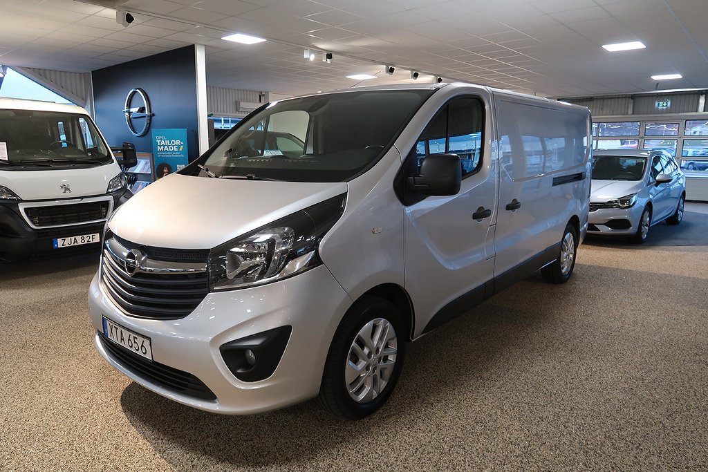 Opel Vivaro  120hk CDTI Dubbla sidoskjutsdörrar MOMS VAT