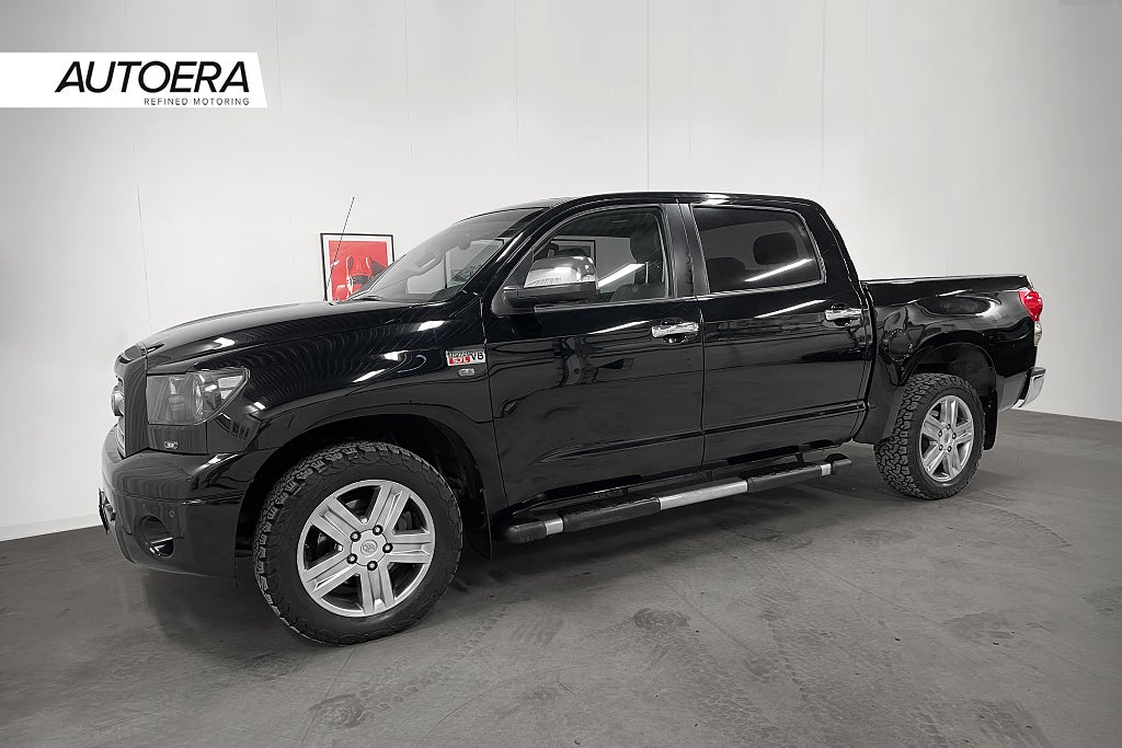 Toyota Tundra CrewMax 5.7 V8 4WD