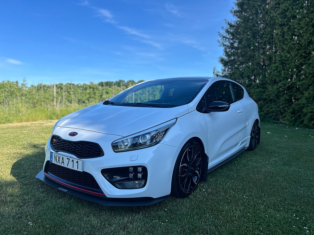 Kia Pro_Cee´d pro ceed GT 1.6 GDI Sportstolar panorama 204hk