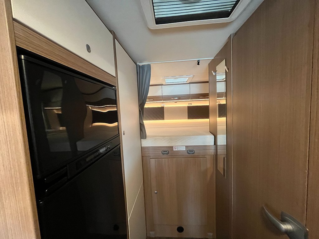 Carado A 464 B-kort / 6 bältade / 6 Sovplatser /4995kr/mån - Carado