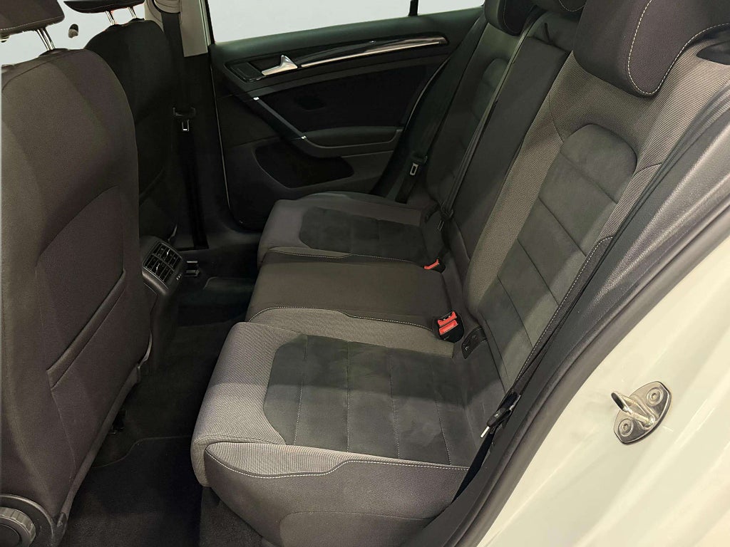 Volkswagen Golf I 5-dörrar 1.5 TSI 150hk GT Värmare B-Kamera Dynaudio - miniatyr 15