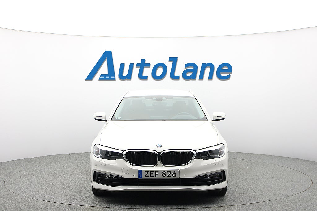 BMW 540 i Sedan SportLine, HUD, 340hk, Dragkrok, Backkamera