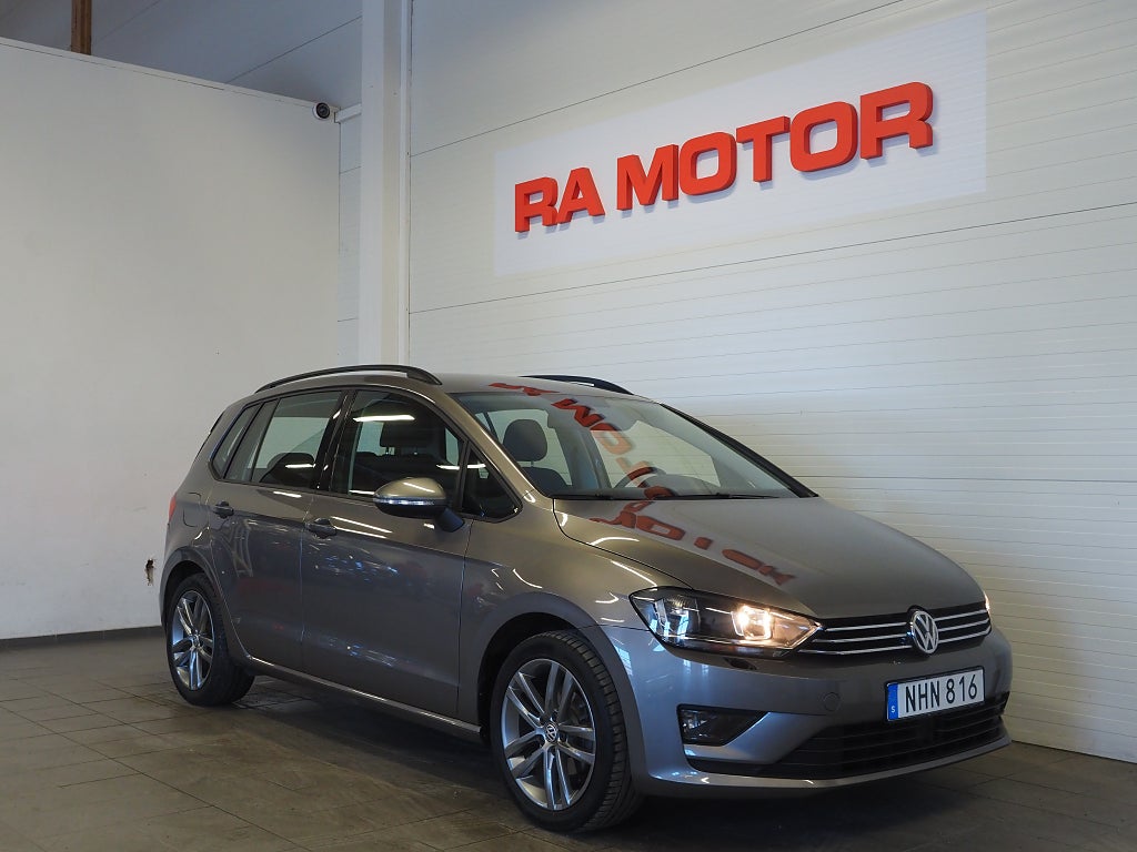 Volkswagen Golf Sportsvan 1.2 TSI 110hk Drag Kamera Låga mil! 2016