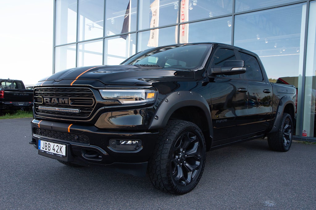 Dodge RAM 1500 Limited Night Edition Rambox OFF-ROAD Nyservad 