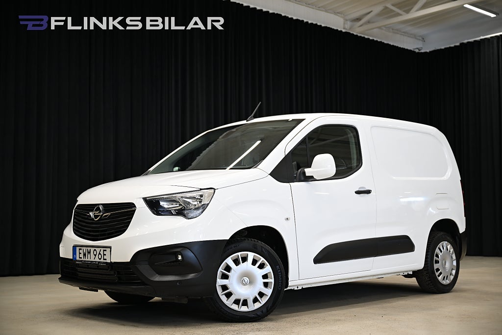 Opel Combo 1.5 102HK Dieselvärmare|Backkamera|Lågmil|AppleCarplay
