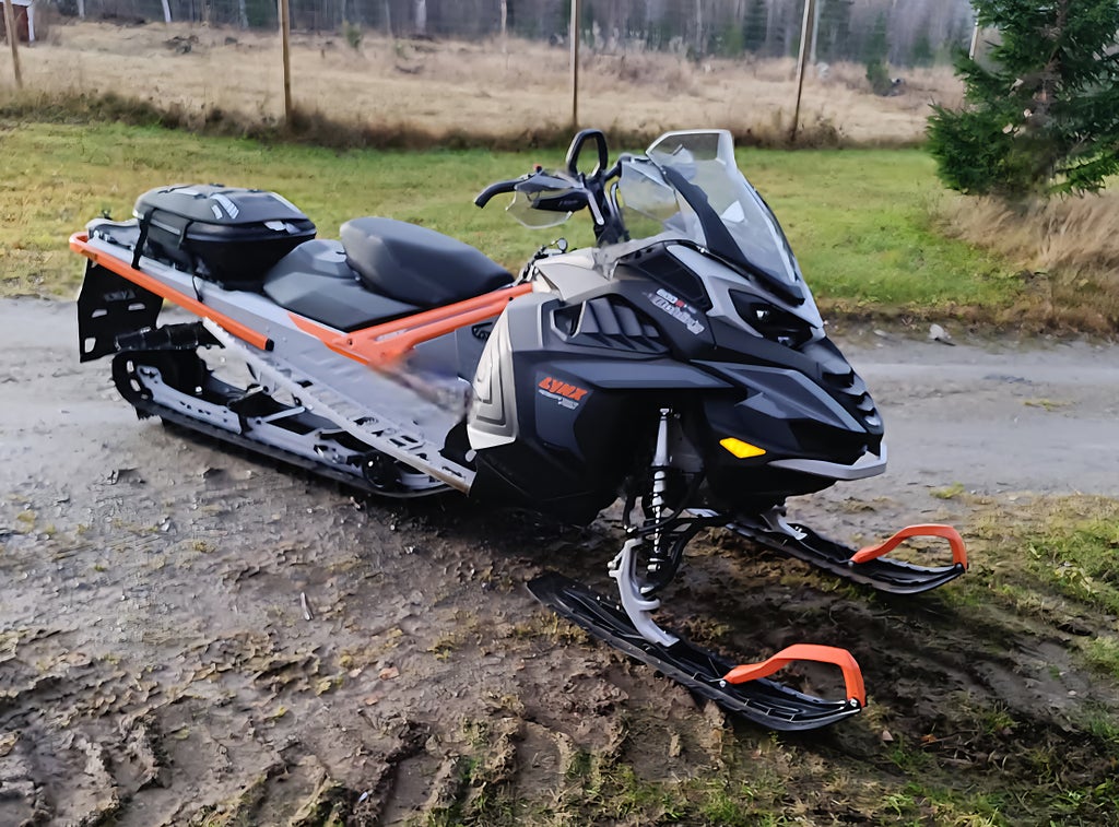 Lynx 49 Ranger Pro 600R 
