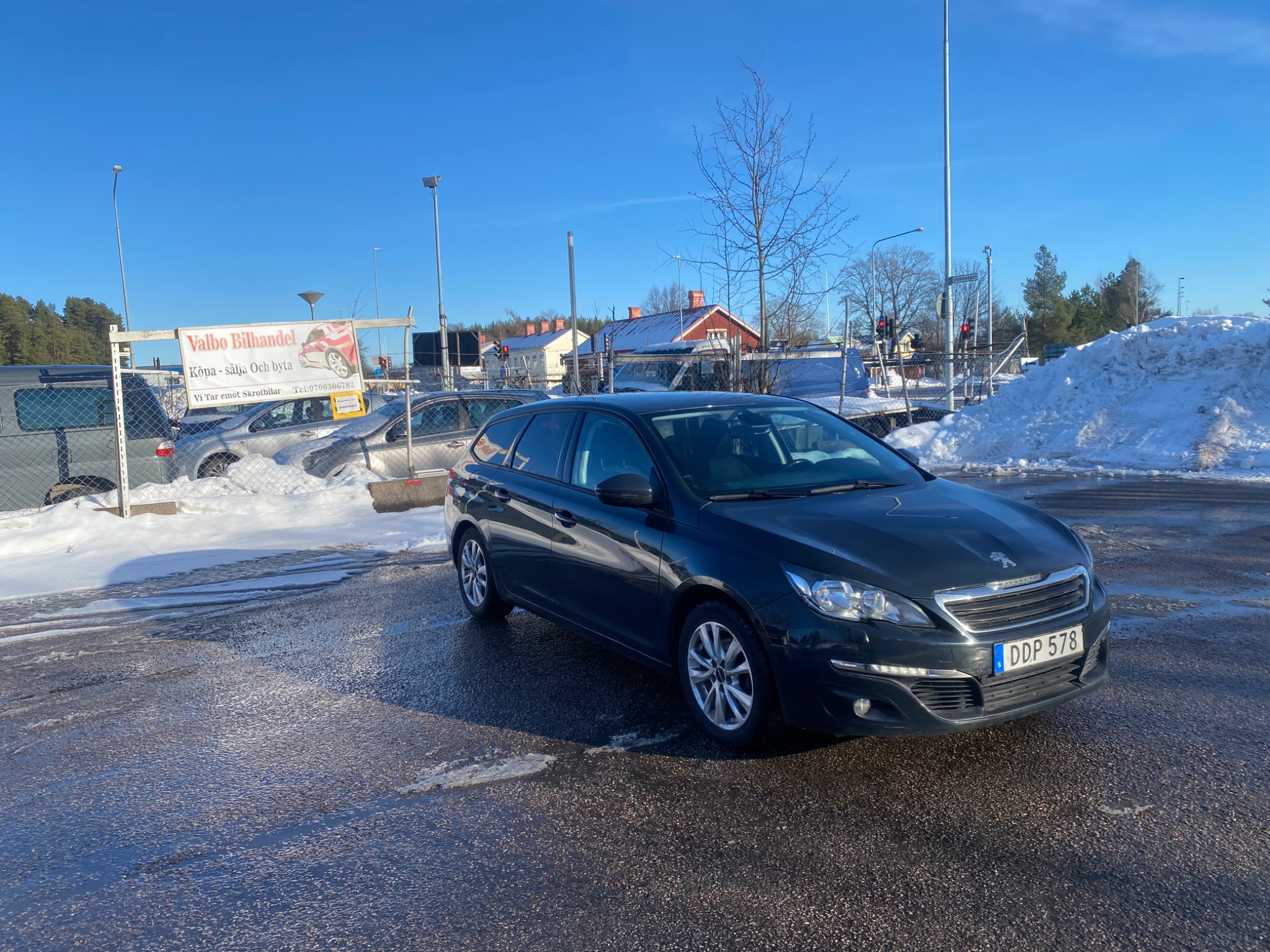 Peugeot 308 2016, bild 2/43